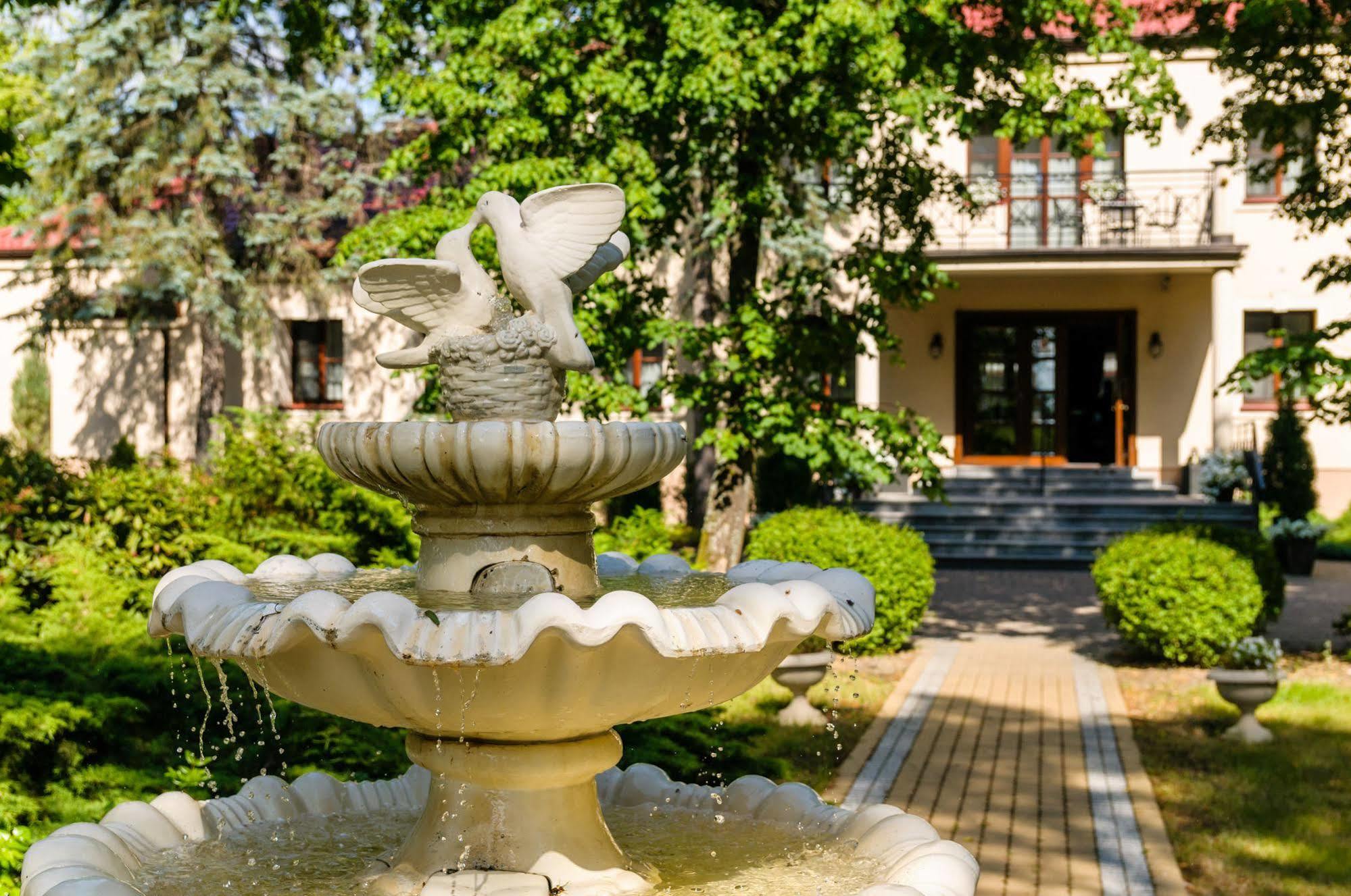 Park Rekreacyjno-Biznesowy Las Woda Wilga Exterior foto